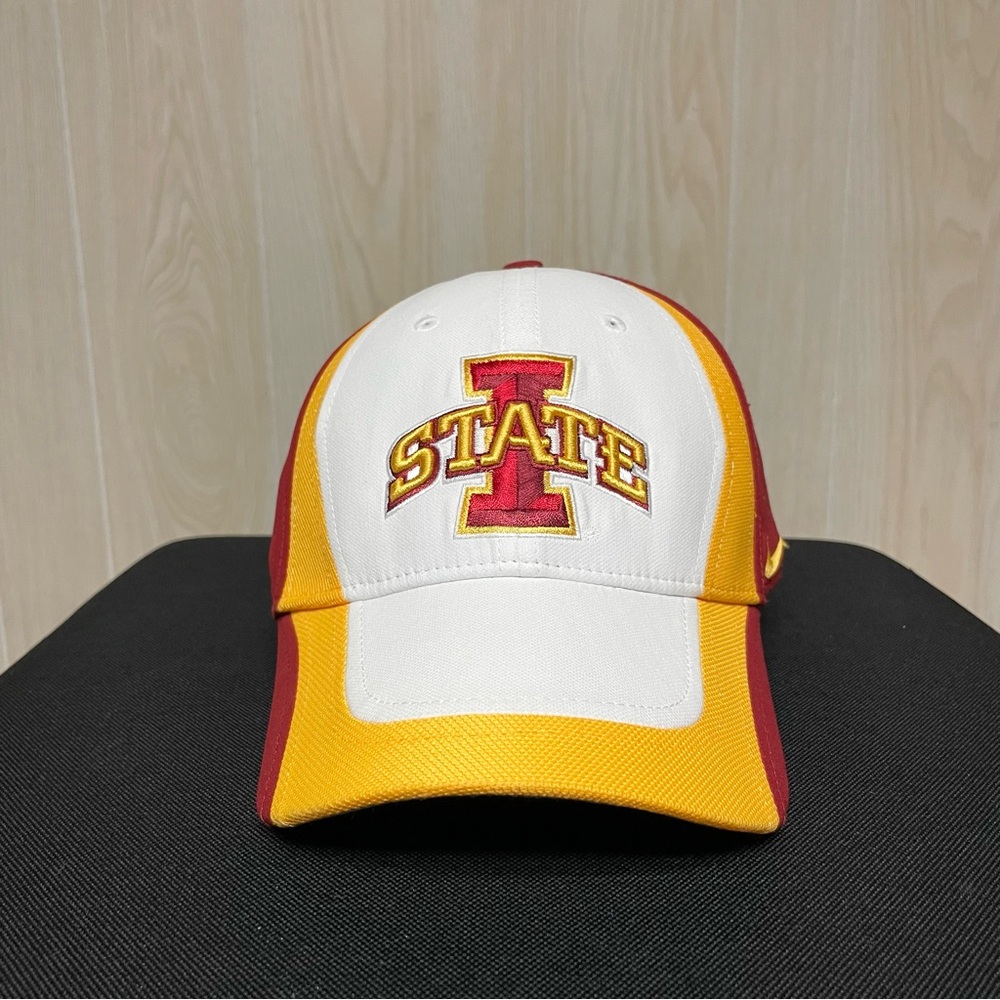 Iowa State Cyclones Nike Legacy91 Dri-Fit Size Medium/Large Fitted Hat